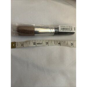bareMinerals Feather Light Brush Black Handle